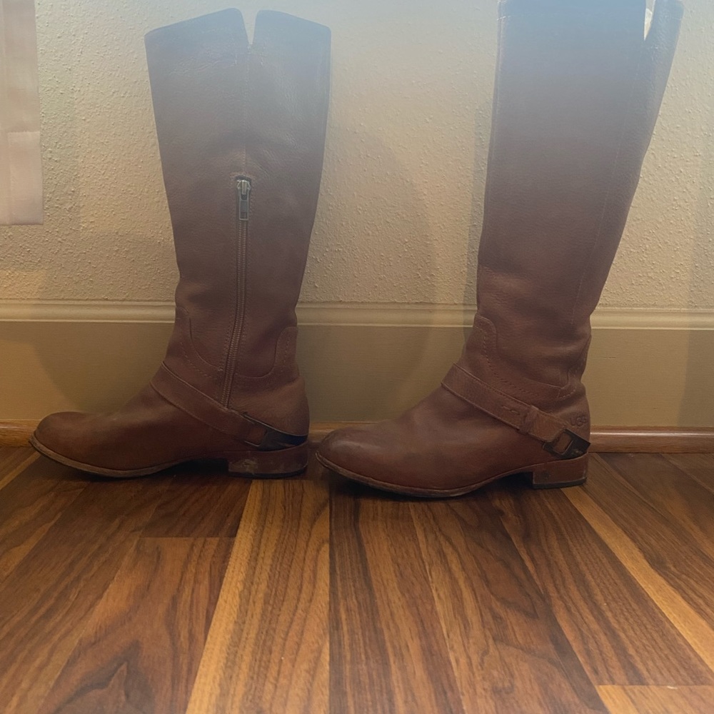 Ugg Ridding Boots - Picture 6 of 6
